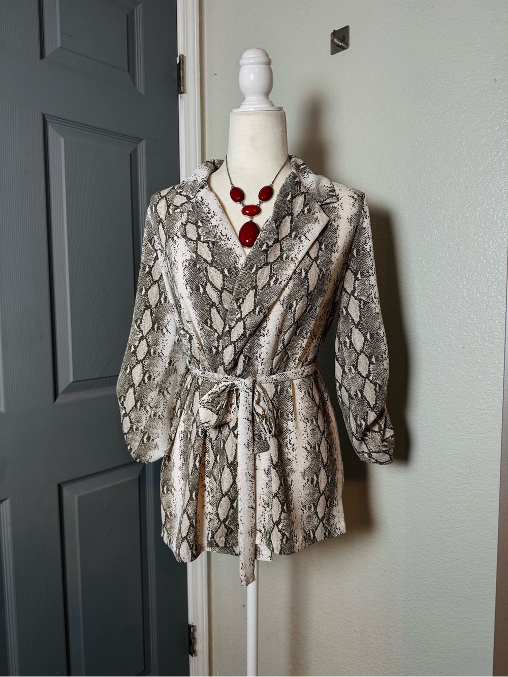 Snakeskin Print Belted Blazer Top Ruched Sleeve Small